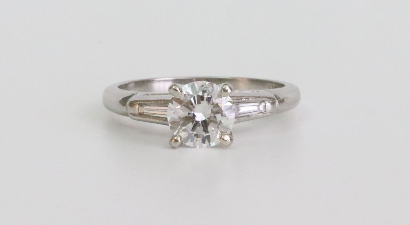 PLATINUM & DIAMOND ENGAGEMENT RING, WITH GIA (1 of 6)