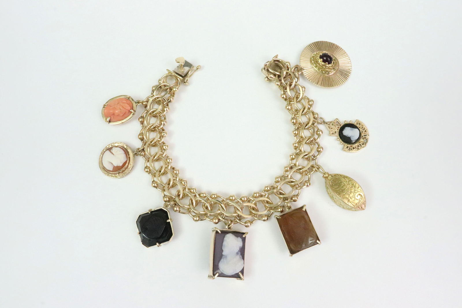 14K CHARM BRACELET WITH (8) 14K CHARMS (1 of 2)