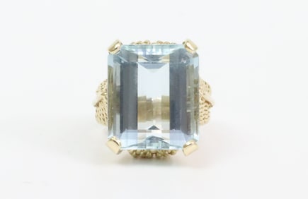 14K AQUAMARINE FANCY RING