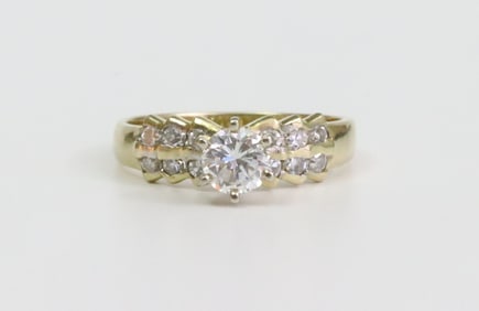 14K DIAMOND ENGAGEMENT RING