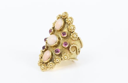 LARGE 18K ETRUSCAN STYLE CORAL & RUBY RING