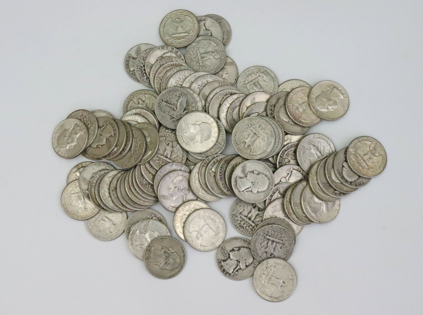 (112) US SILVER QUARTERS (1 of 1)