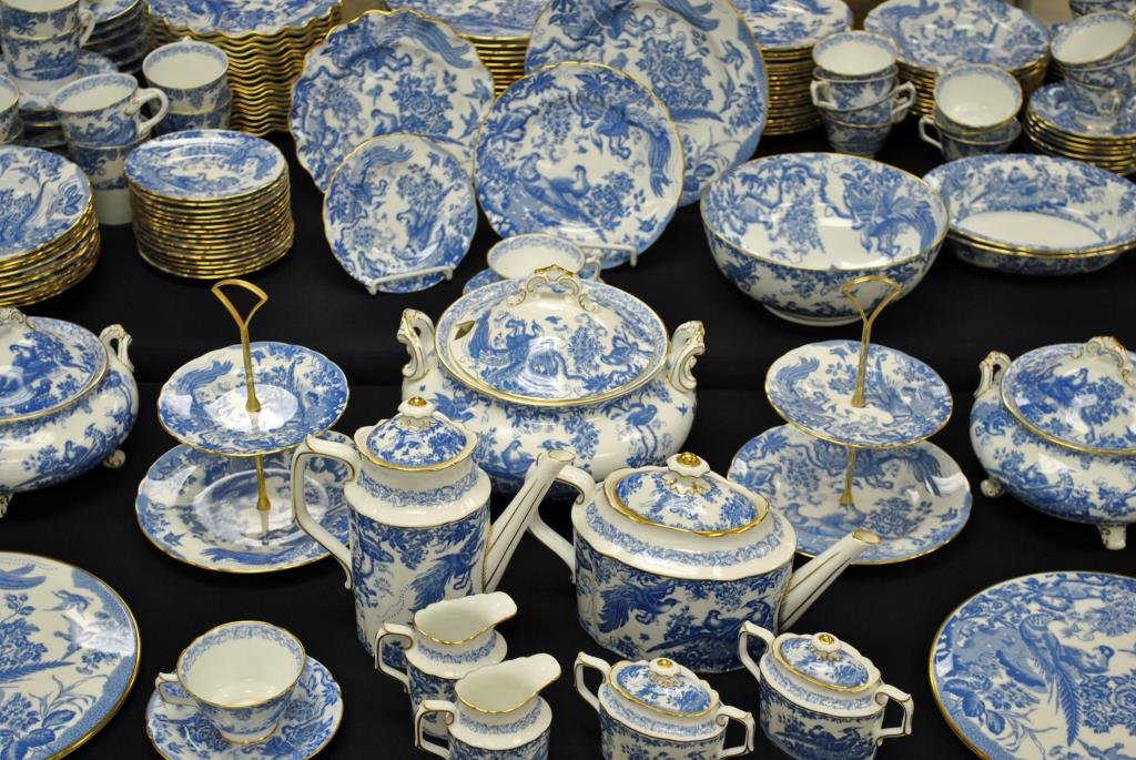 216 Pc Royal Crown Derby Blue Aves China Service Royal Crown Derby Blue Aves China Service