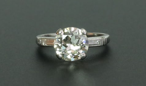 PLATINUM & DIAMOND ENGAGEMENT RING, 2.30CT