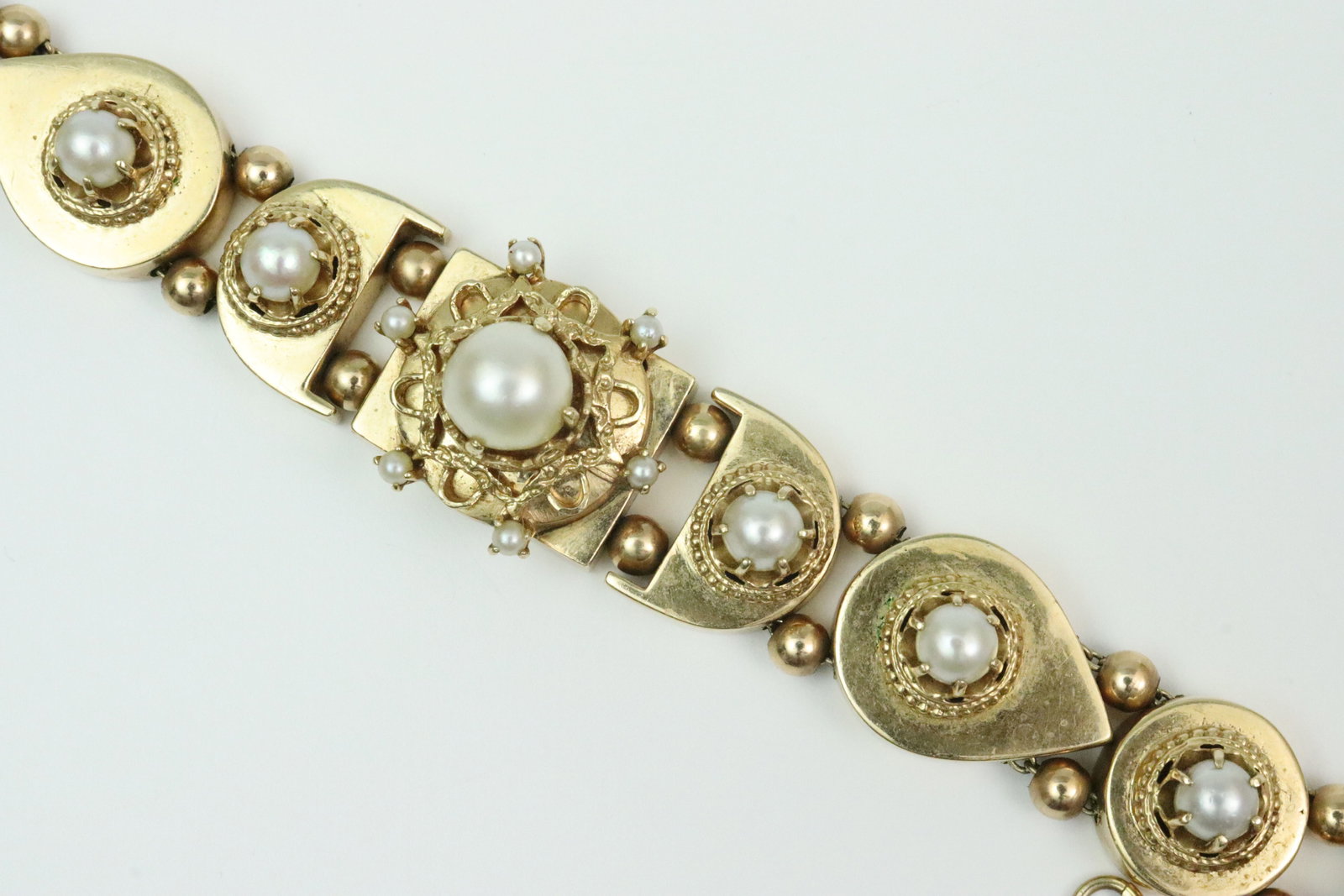 14K PEARL SLIDE BRACELET (1 of 4)
