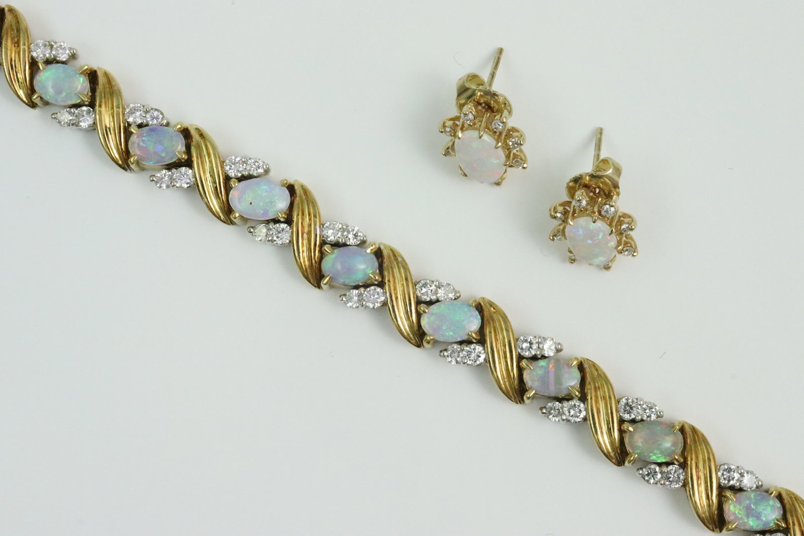 18K OPAL & DIAMOND BRACELET AND 14K EAR STUDS (1 of 5)