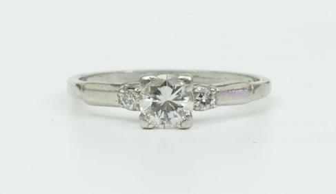 VAN CLEEF & ARPELS DIAMOND ENGAGEMENT RING