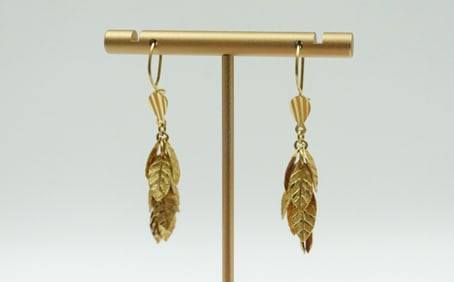 PAIR 21K LEAF CLUSTER DANGLE EARRINGS
