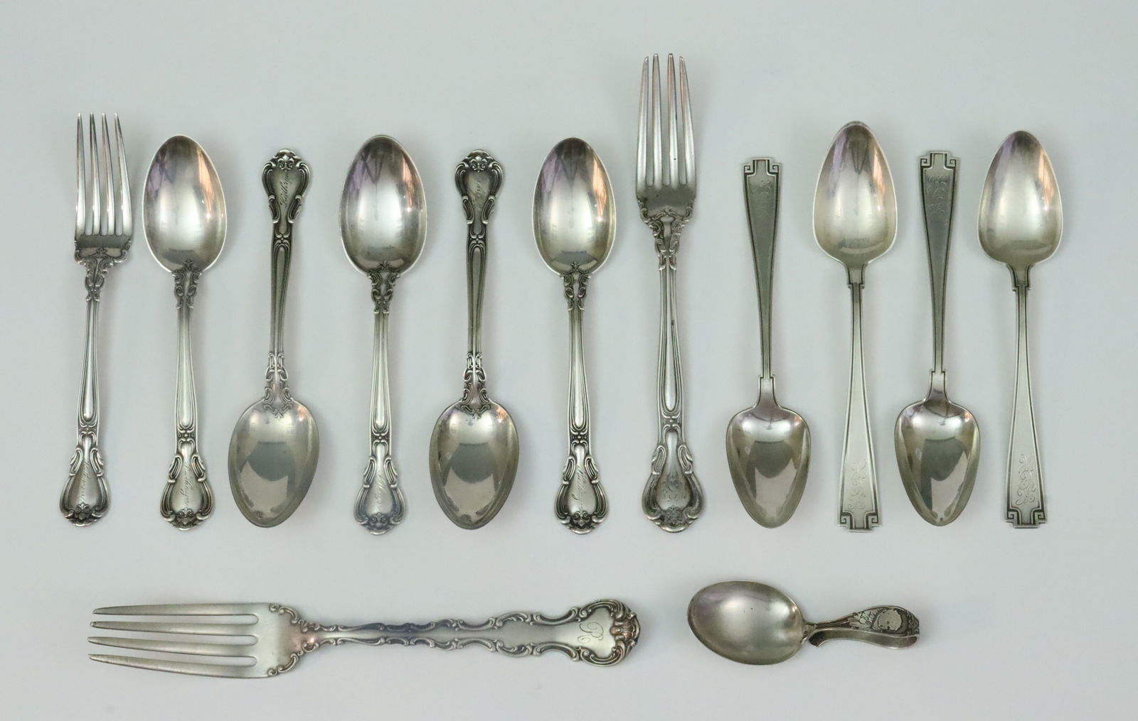 (13) PIECE ASSORTED STERLING FLATWARE GROUP (1 of 1)