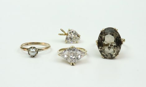 (4) PIECE GOLD JEWELRY GROUP