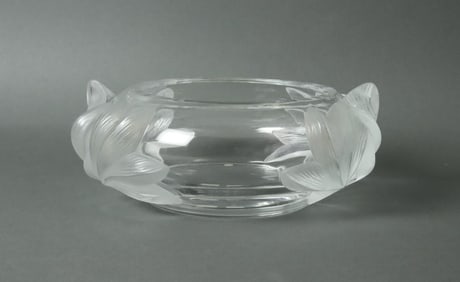 LALIQUE PIVOINE CENTER BOWL