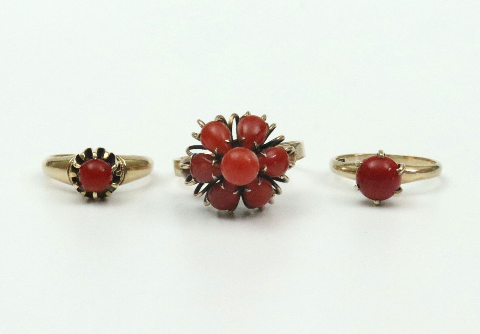 (3) 14K GOLD & CORAL CABOCHON RINGS (1 of 2)