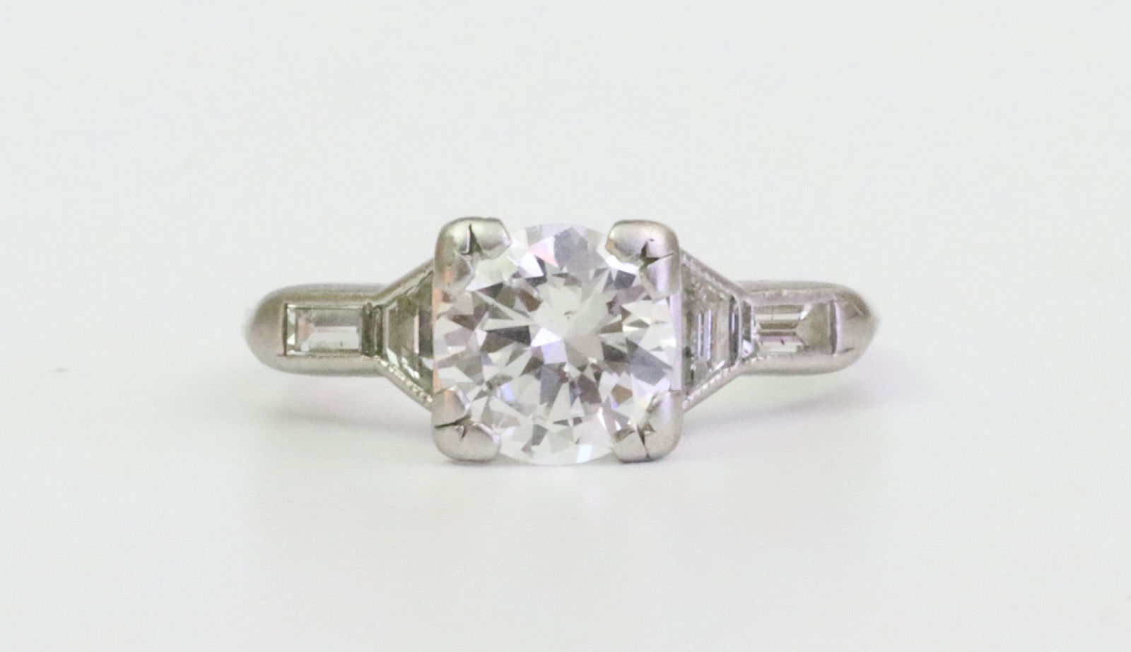 PLATINUM & DIAMOND ENGAGEMENT RING, 1.00CT (1 of 5)