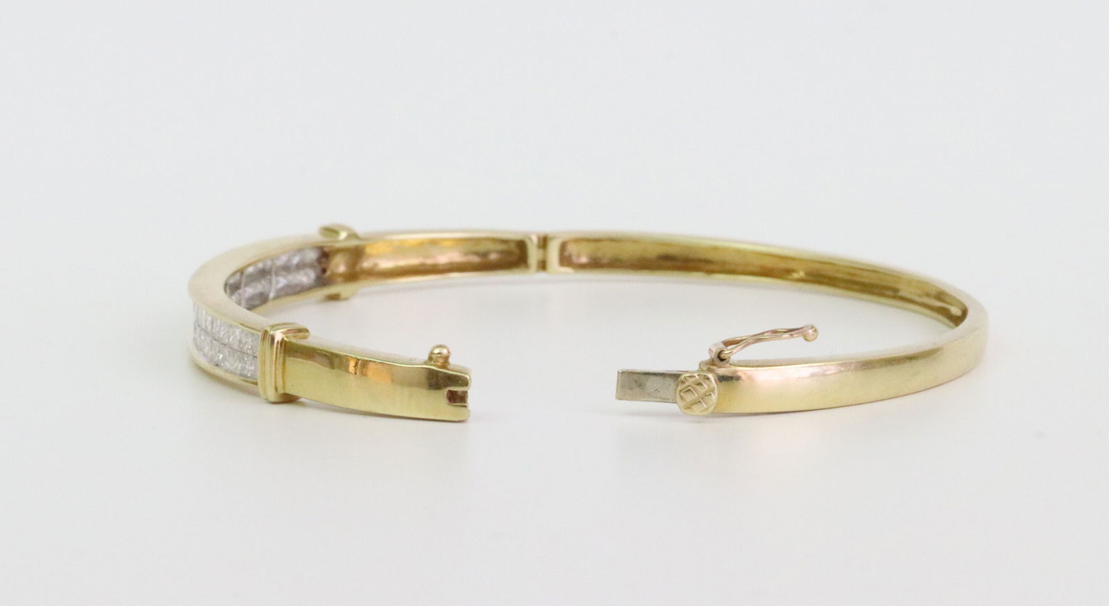 18K DIAMOND HINGED BANGLE - 3