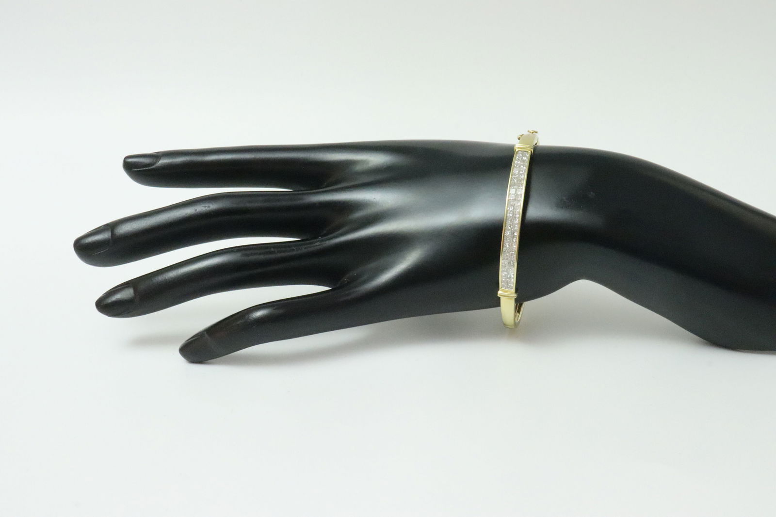 18K DIAMOND HINGED BANGLE - 5