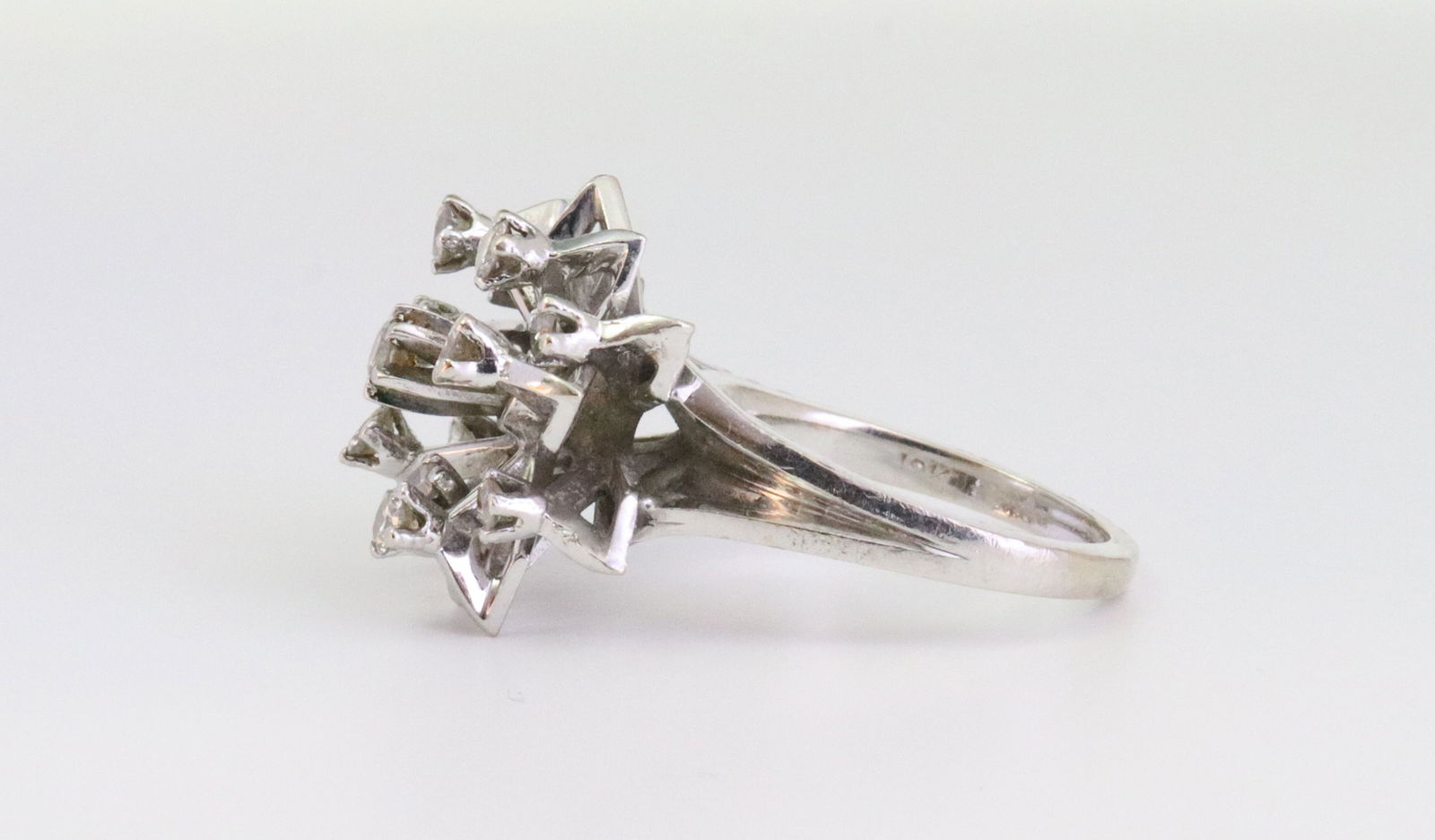 18K DIAMOND STARBURST RING - 3