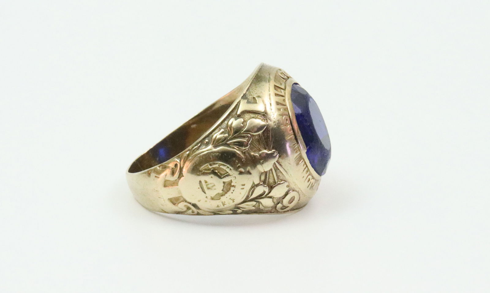 1943 10K COLLEGE RING - 3