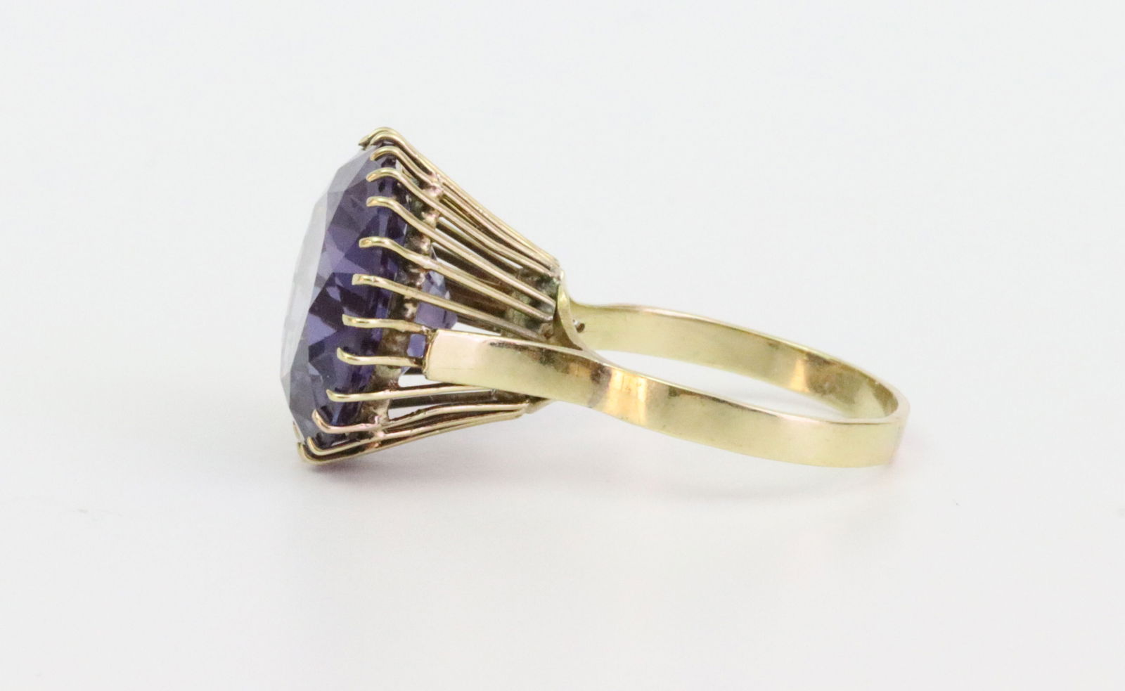 18K COLOR-SHIFT SAPPHIRE RING - 3