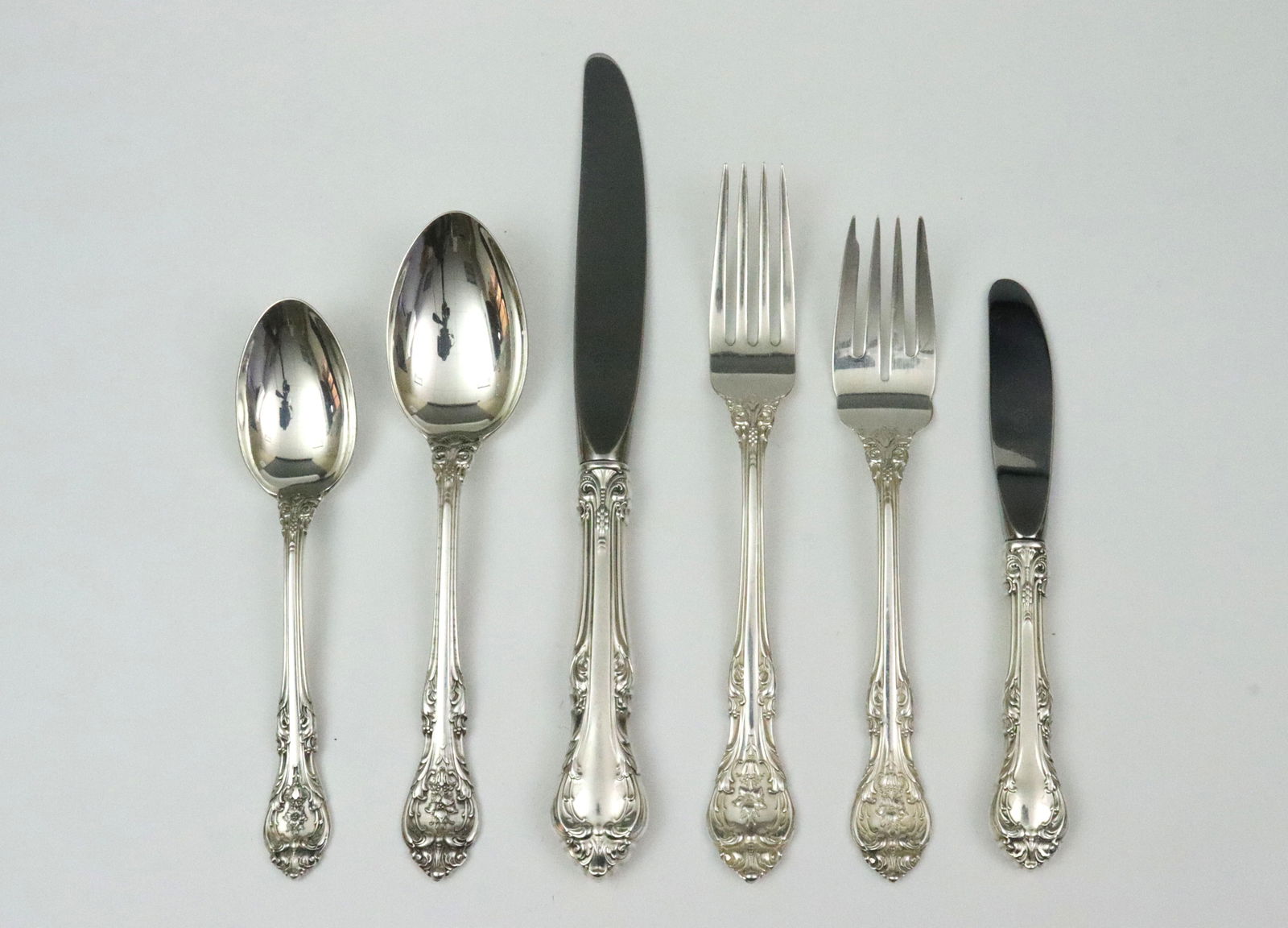 (94) PIECE GORHAM STERLING FLATWARE SERVICE (1 of 4)