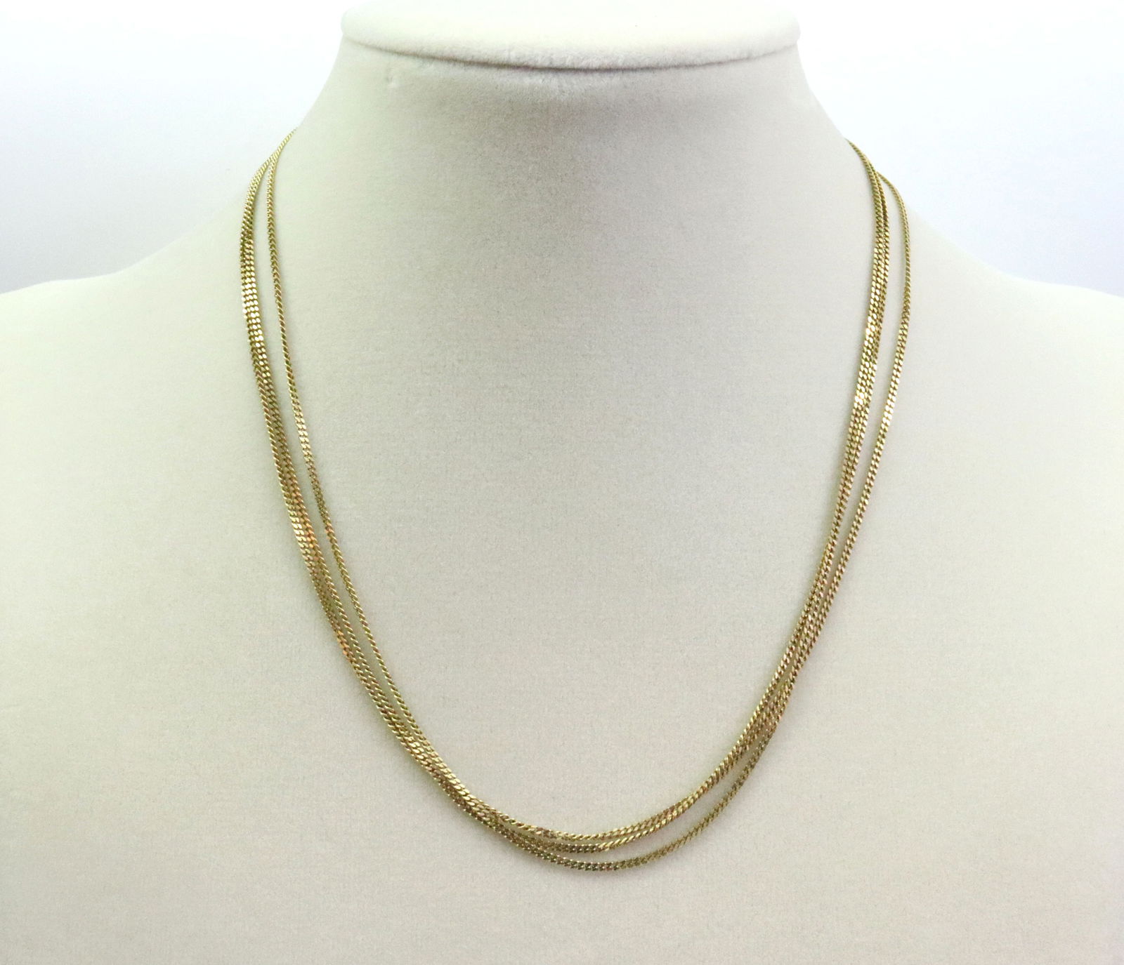 (3) 14K CURB LINK NECKCHAINS: all 16", stamped '14K GB', gross weight 8.9gms., Opening Bid $500
