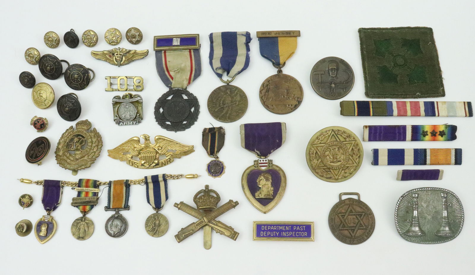 GROUP OF PRIMARILY WWI MEDALS, INCL. PURPLE HEART: insignia, buttons, lapel pins and more, medals include Jewish war veterans, New Jersey Victory, State of New York Service, Royal Engineers badge, American Legion US Army enamel pin, crossed machine gu