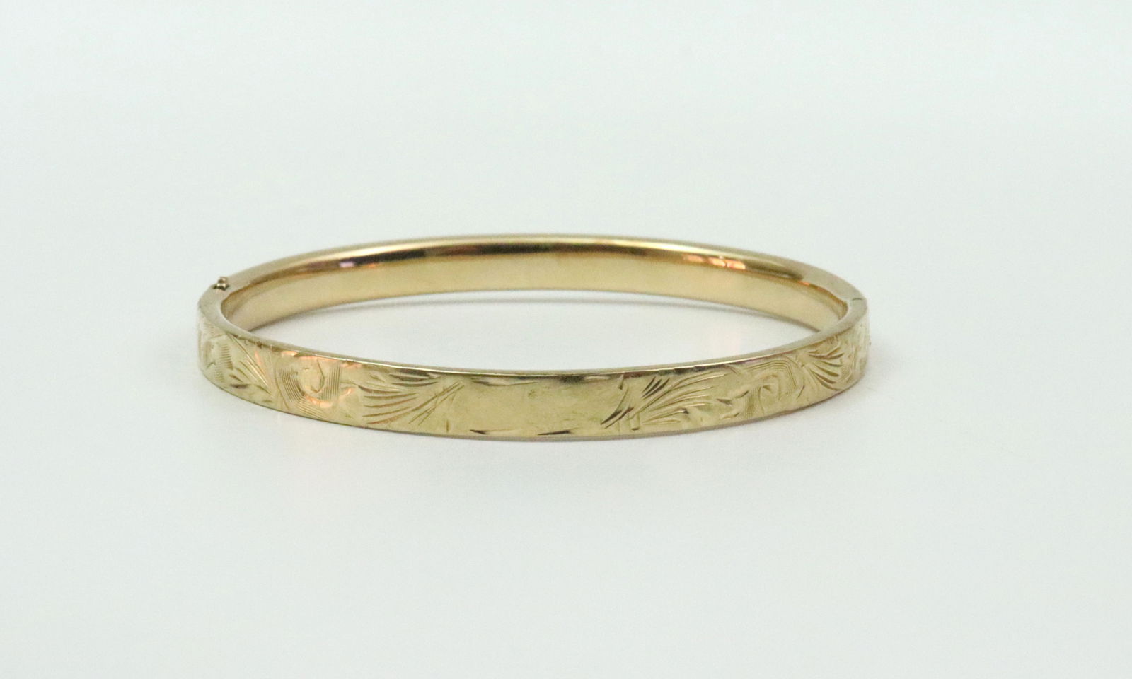CHILD'S 14K SLIDE HINGED BANGLE BRACELET (1 of 3)