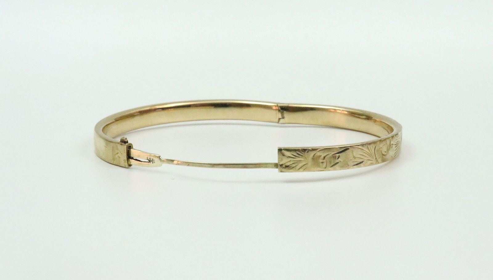 CHILD'S 14K SLIDE HINGED BANGLE BRACELET - 3