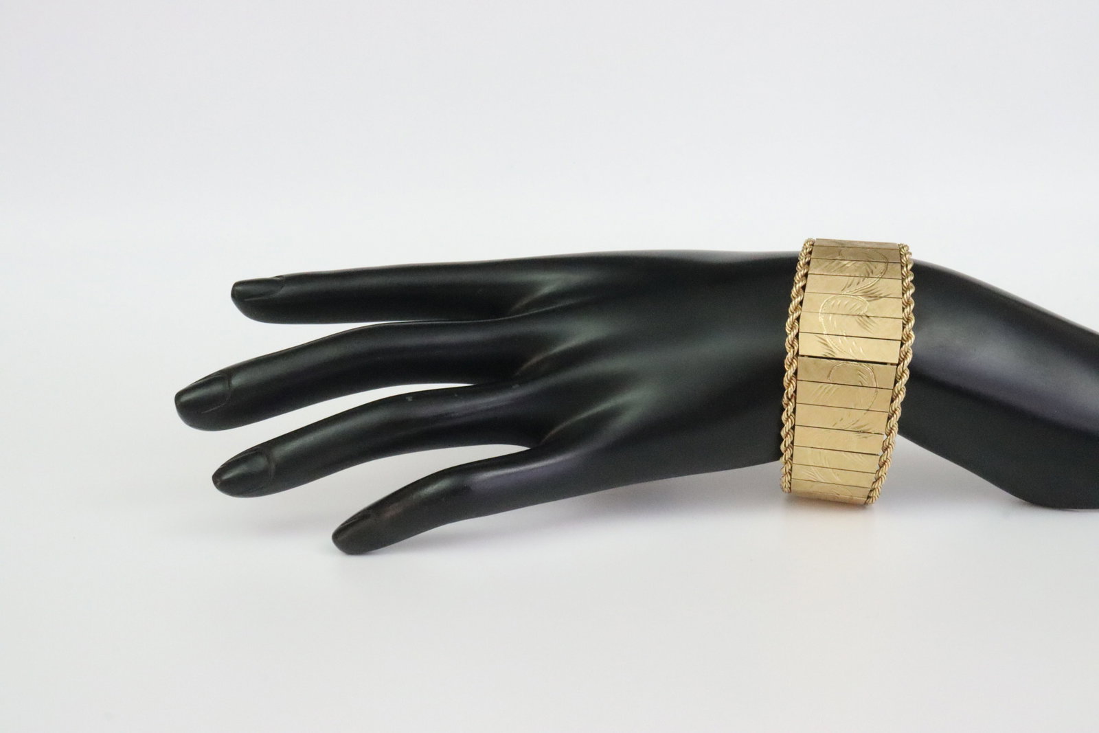 14K TAPERED PANEL LINK BRACELET - 5