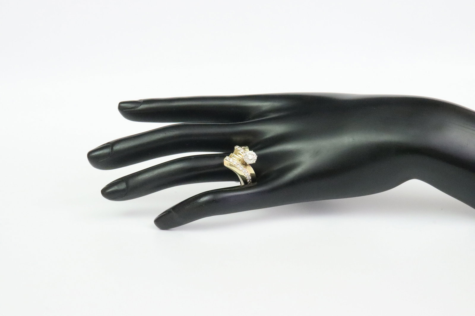 14K DIAMOND WEDDING RING - 5