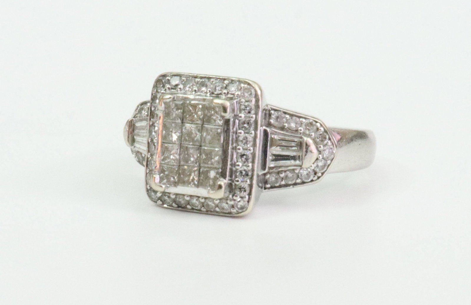 14K DIAMOND CLUSTER RING - 3