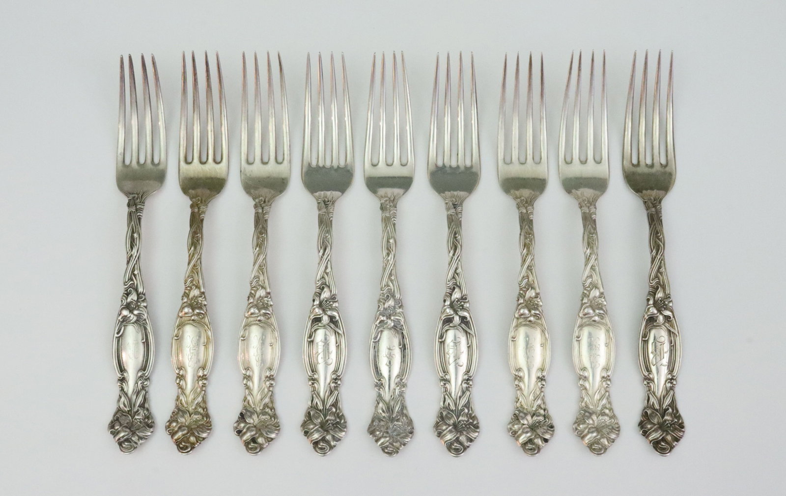 (9) INTERNATIONAL SILVER STERLING PLACE FORKS (1 of 1)