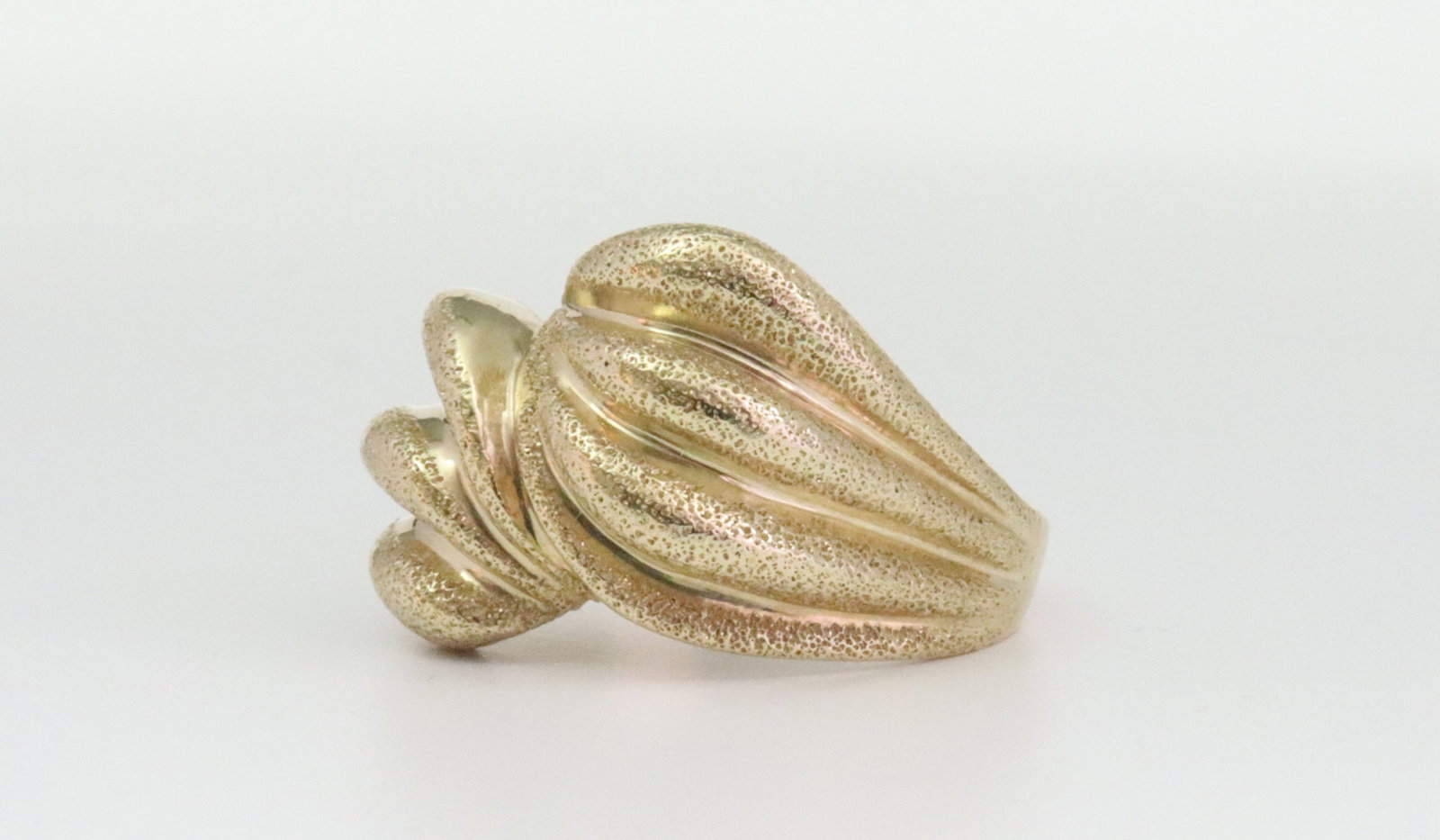 14K GOLD RIBBED DOME RING - 2