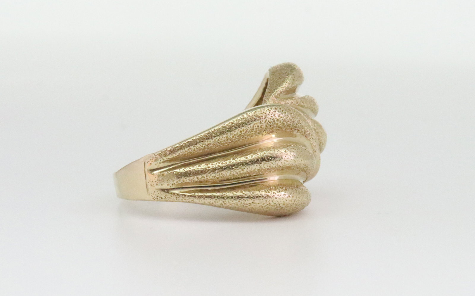14K GOLD RIBBED DOME RING - 3
