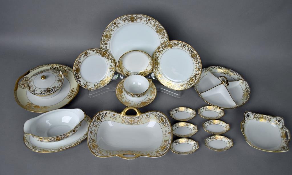 106-PIECE NORITAKE CHINA SERVICE #175: including 12 each dinner plates, salad plates and sauce dishes, 15 bread & butter plates, 15 cups, 14 (5.5") saucers, and 6 (6") saucers, and 20 service pieces including a circular covered butter dish