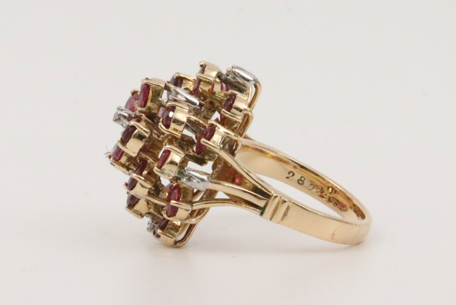 14K DIAMOND & RUBY CLUSTER RING - 3