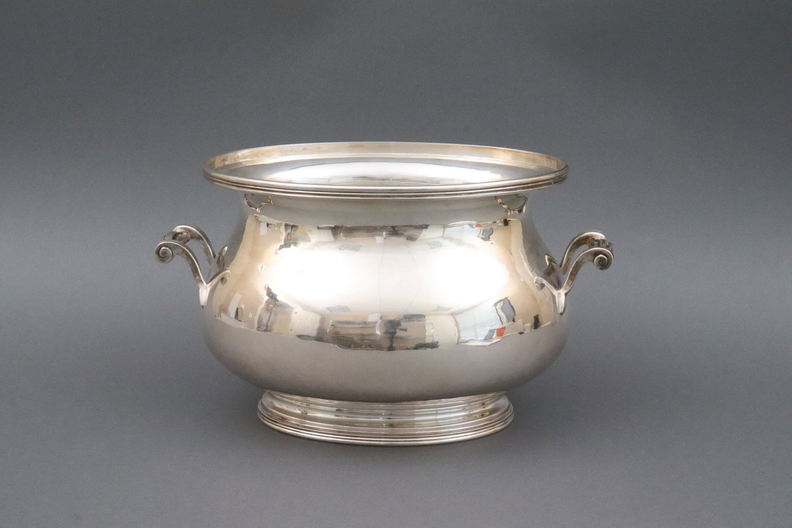 ENRICO GORETTA ITALIAN 800 SILVER WINE CISTERN (1 of 1)