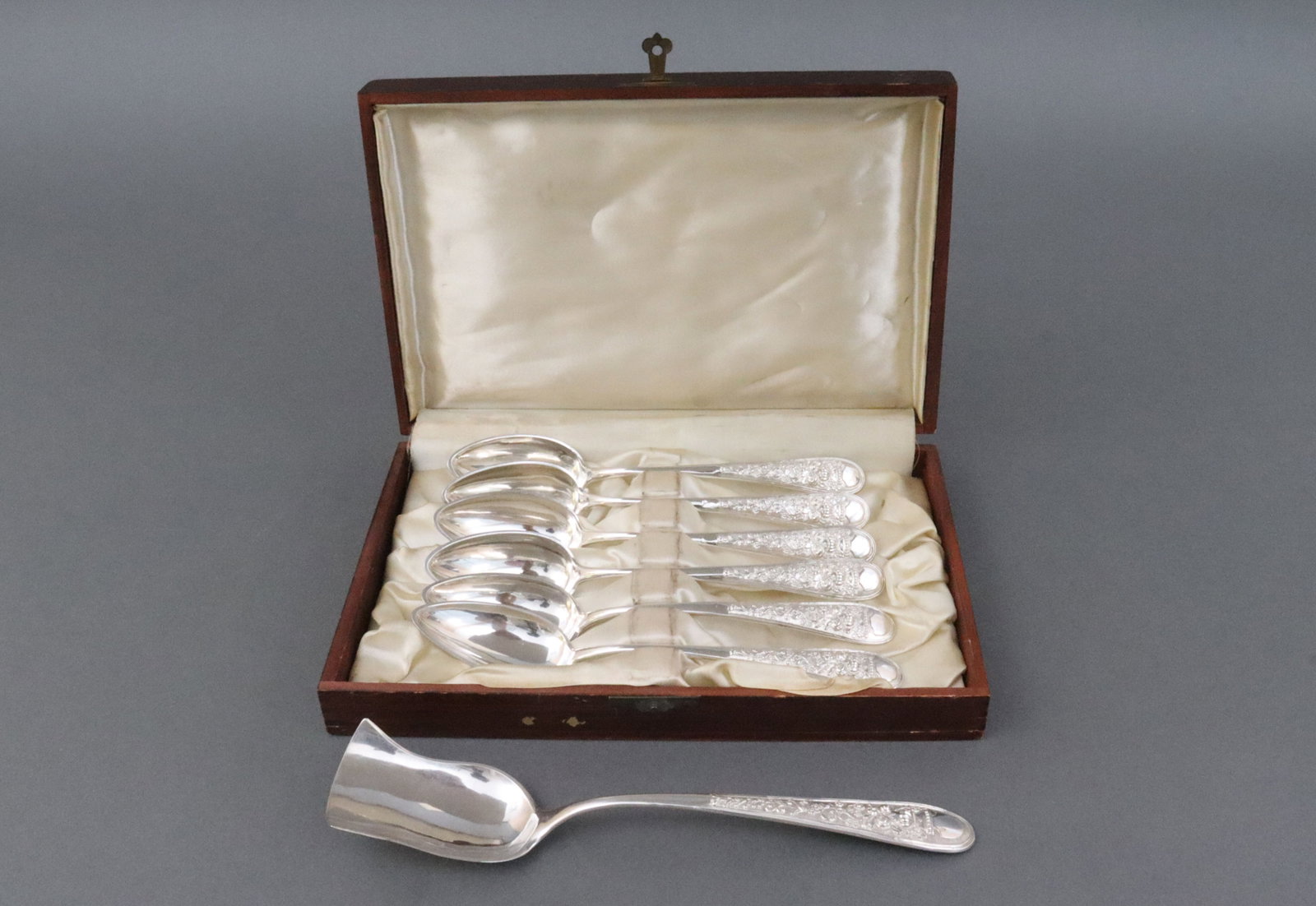 (7) PIECE AUSTRIAN .937 SILVER FLATWARE (1 of 2)