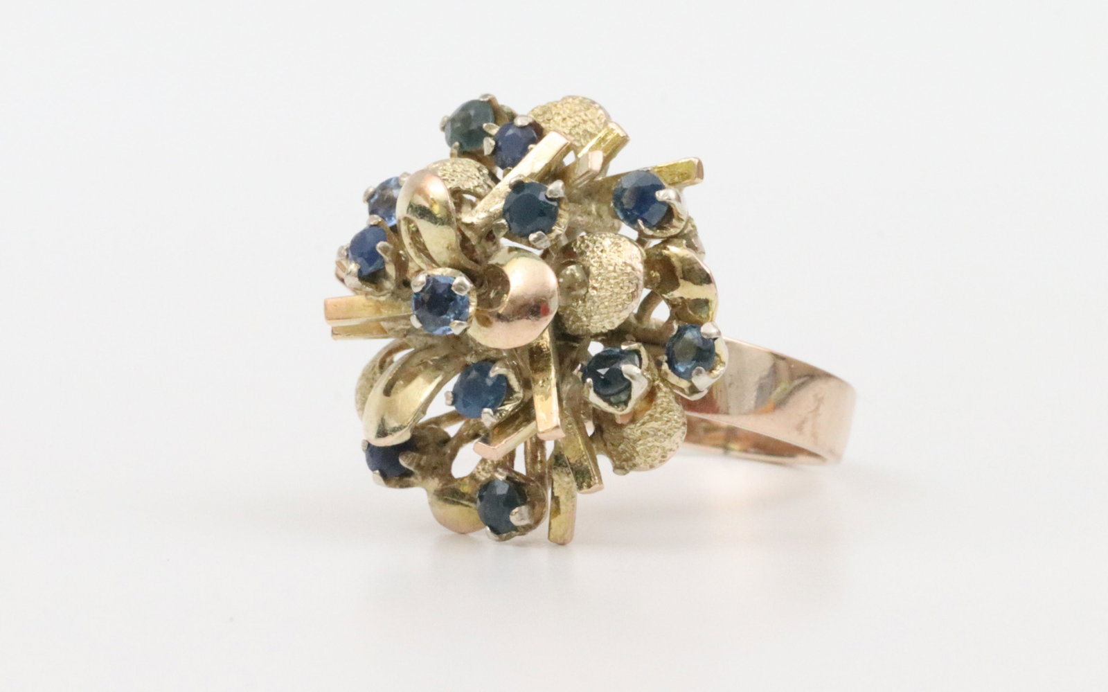10K SAPPHIRE CLUSTER RING - 2