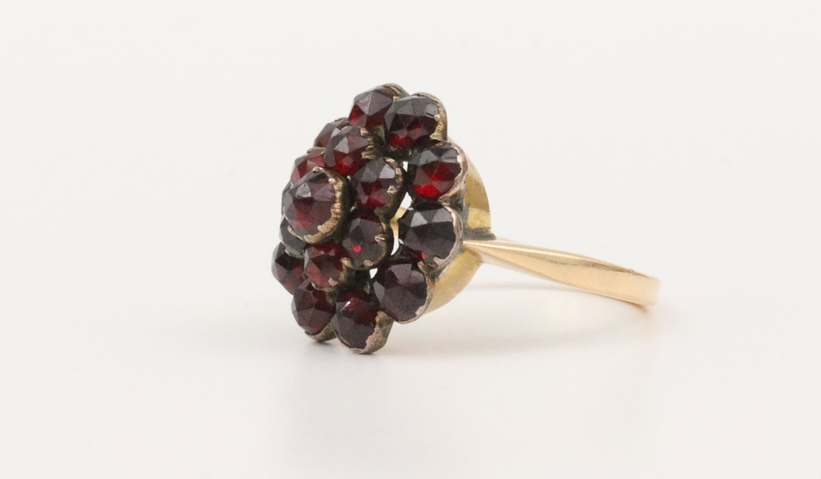 18K SWEDISH GARNET CLUSTER RING - 2