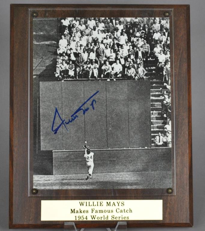 WILLIE MAYS AUTOGRAPHED PHOTO OF 'THE CATCH': offset photo, signed in black marker, 10x8in., one of two in the sale