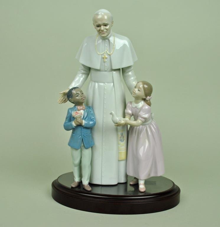 LLADRO FIGURINE - POPE JOHN PAUL II: #1825, 12.5x7.5in., with wood stand, overall height 14in.