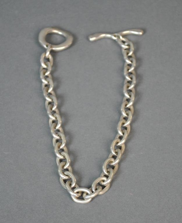 ROBERT LEE MORRIS SILVER LARGE TOGGLE NECKLACE: signed Robert Lee Morris 925, 16in., 4.95ozt.
