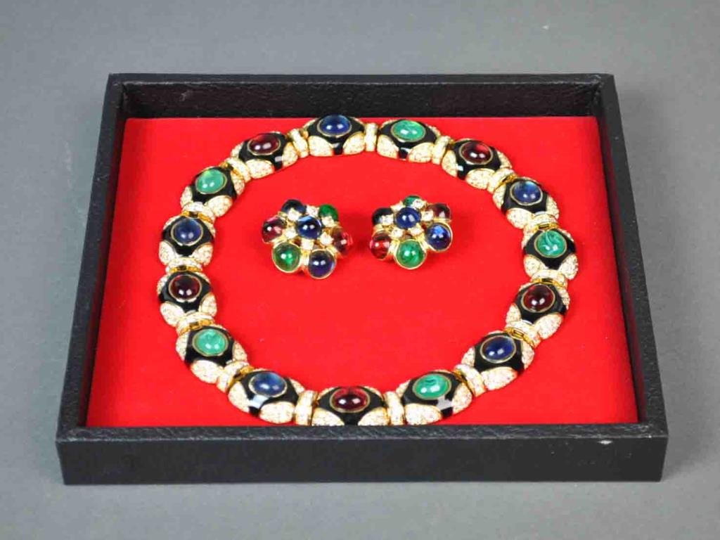 CINER CHOKER & EARCLIPS: including a multicolor choker, width .75in., and a complimenting pair of earclips, diameter 1.25in., all signed Ciner