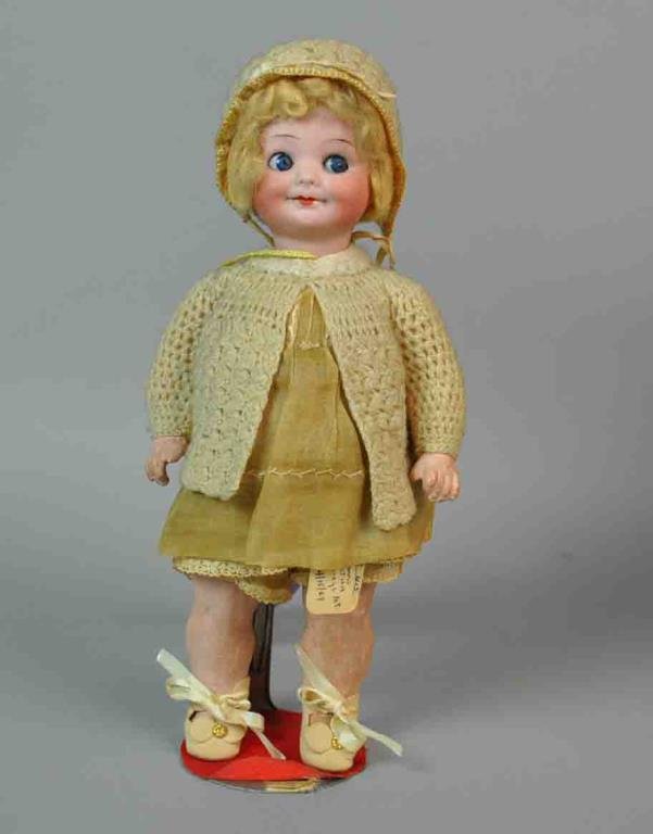 10" ARMAND MARSEILLE 323 GOOGLY (1 of 4)