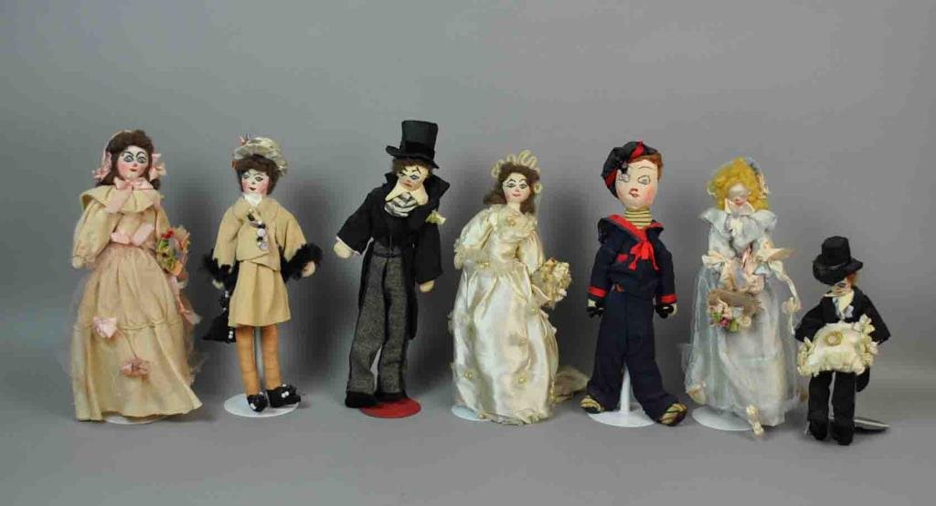 (7) PIECE FOLK ART WEDDING PARTY DOLL GROUP (1 of 3)