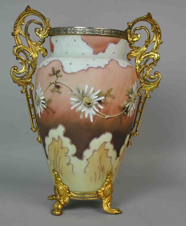 WAVECREST MOUNTED VASE