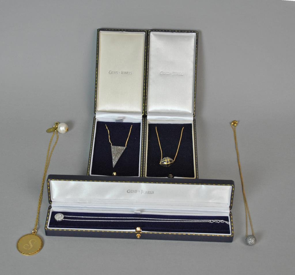 (5) BOUTIQUE NECKLACES (1 of 2)