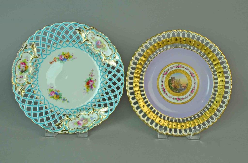 (2) MINTONS RETICULATED CABINET PLATES (1 of 2)