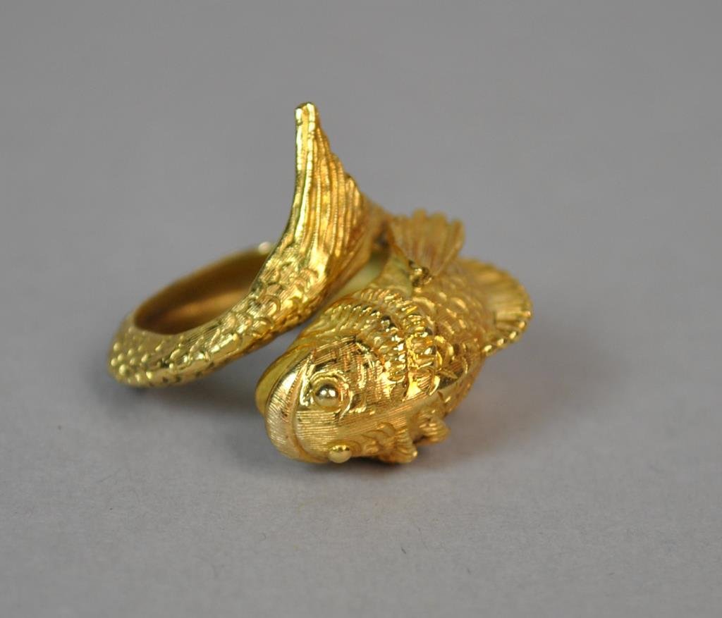 18K ILIAS LALAOUNIS FISH FORM RING (1 of 2)