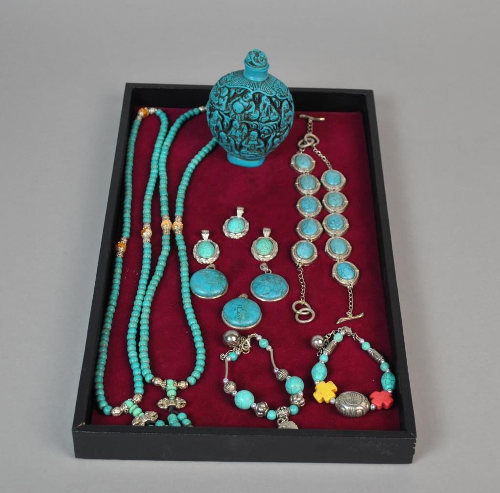 (12) CHINESE JEWELRIES AND A SNUFF BOTTLE (1 of 1)